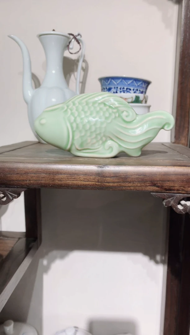 【闪购商品】景德镇颜色釉负离子除臭净化摆件鱼