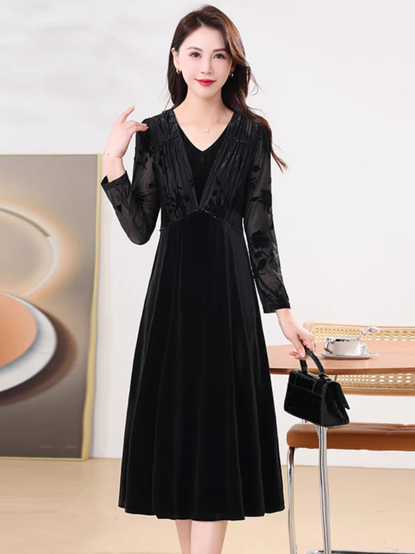 A031复古风连衣裙黑色女新款v领气质减龄女神范遮肚显瘦裙子潮