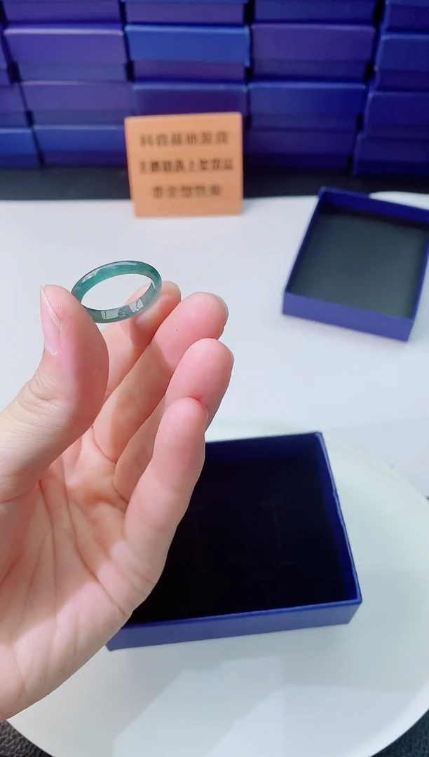 翡翠未镶嵌颈饰1111111111