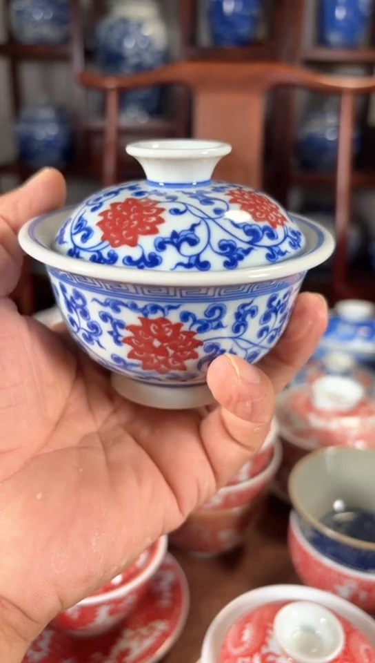 柴窑青花釉里红缠枝莲两才盖碗