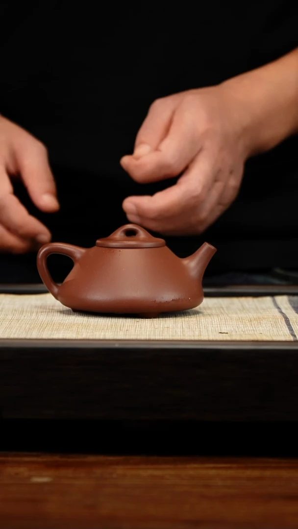 茶壶紫砂松**霖云根料全手子冶