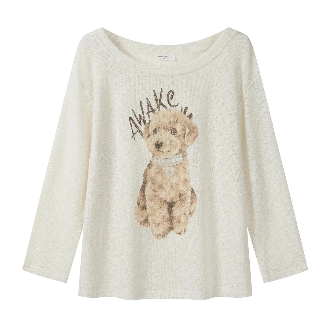 羊城故事-杏色小狗印花斜肩长袖t恤女新款宽松辣妹上衣Y50752079