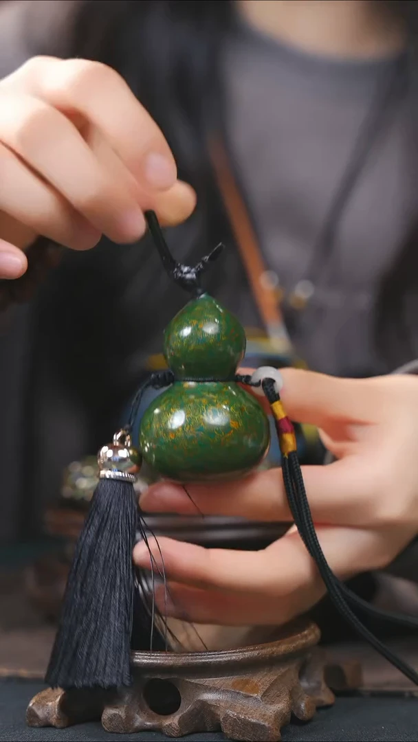 【闪购商品】YX158漆艺精致小手捻(未开口）