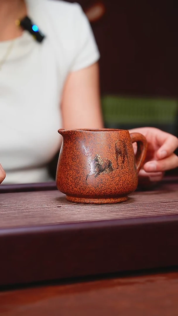 宜兴原矿紫砂  八骏公道