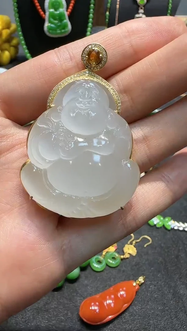 颈饰未镶嵌和田玉1