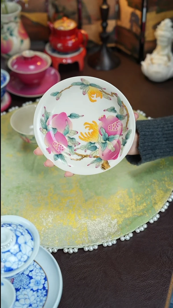 景德镇手工手绘雅圣粉彩三多壶承