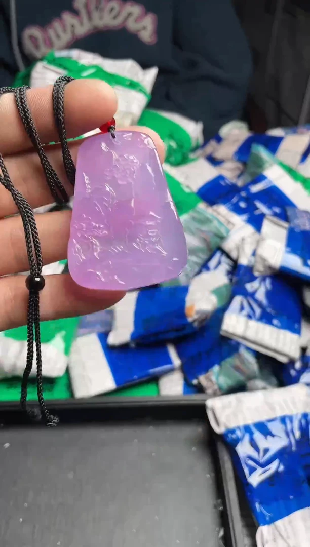 强子收货时尚吊坠A-105