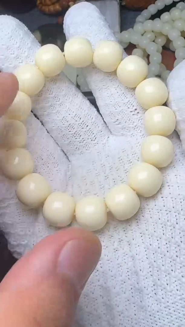 骆驼牙手串/手链1.4白色工艺品