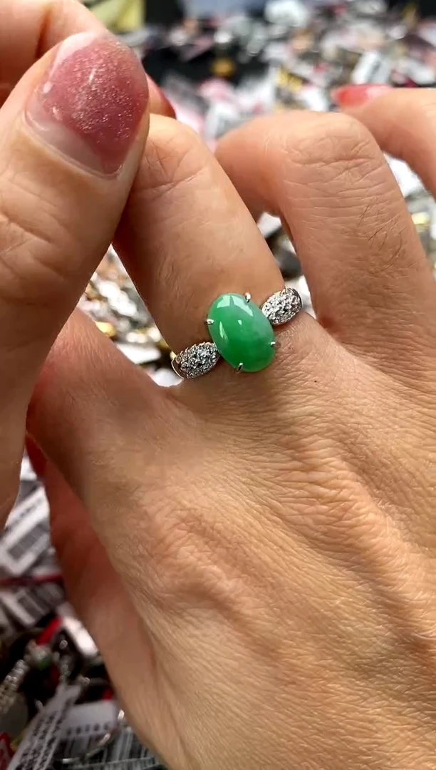 【闪购商品】翡翠戒指银S925镶嵌7777777   0