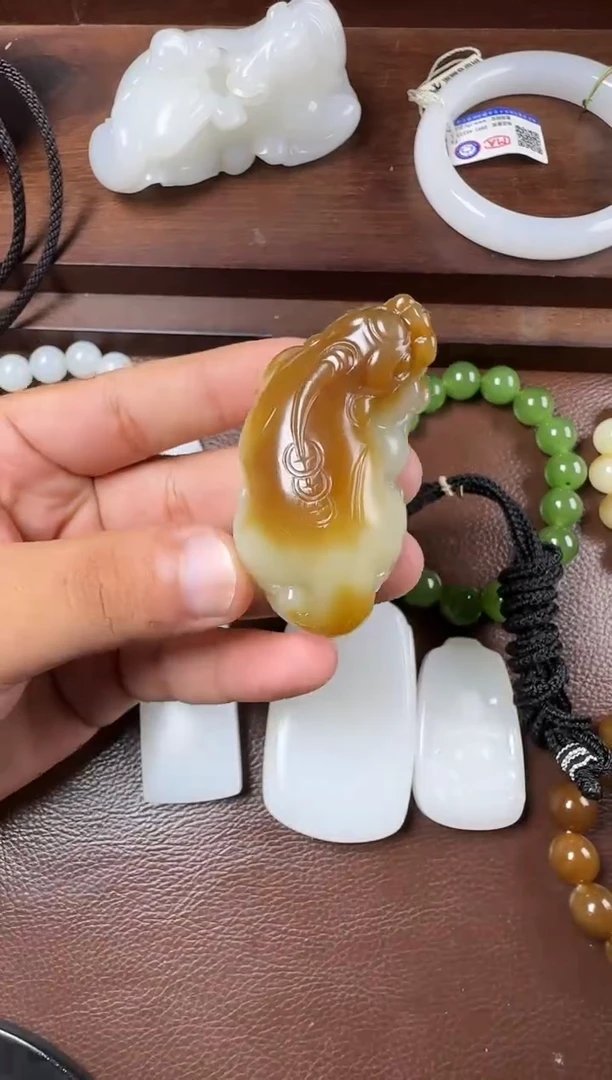 未镶嵌和田玉挂件挂件