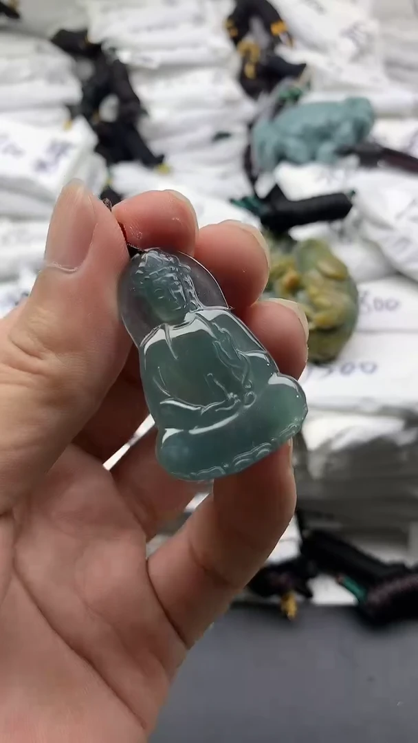 【闪购商品】翡翠颈饰未镶嵌5555555555