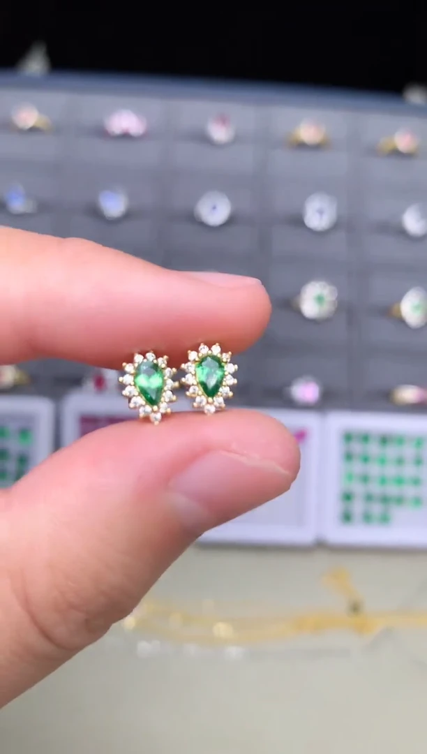 银S925镶嵌耳饰石榴石（沙弗莱）耳饰