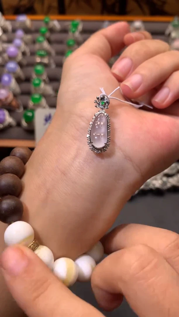 翡翠裸石18K金镶嵌冰蛋戒面缅甸翡翠