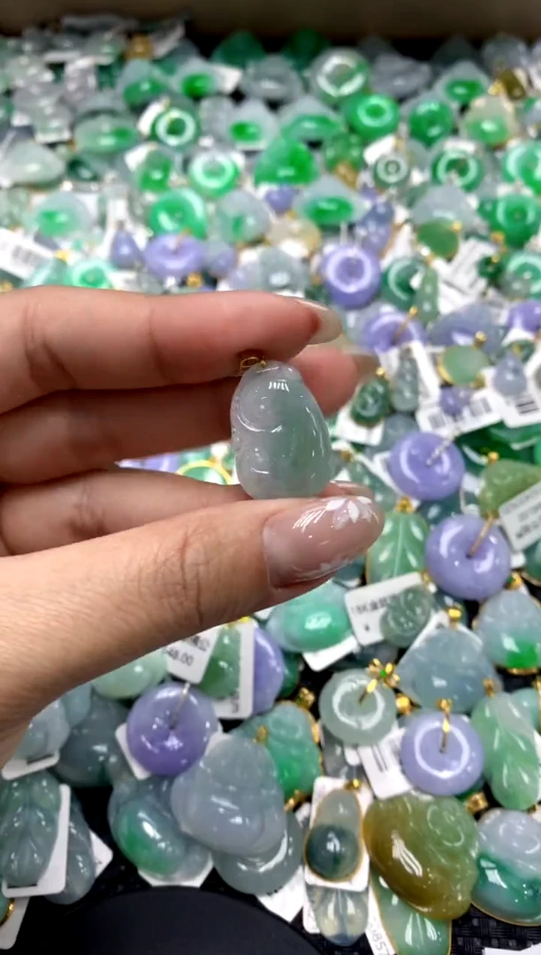 【闪购商品】翡翠颈饰18K金镶嵌111111111111111111