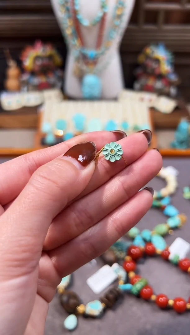 未镶嵌绿松石配饰小雏菊