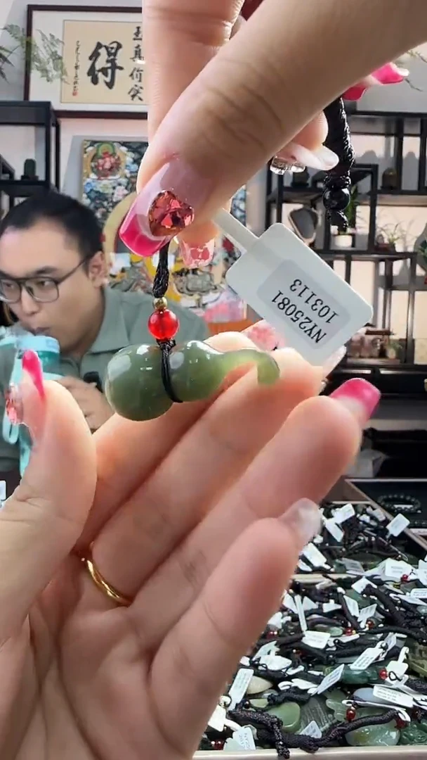 颈饰未镶嵌和田玉31113