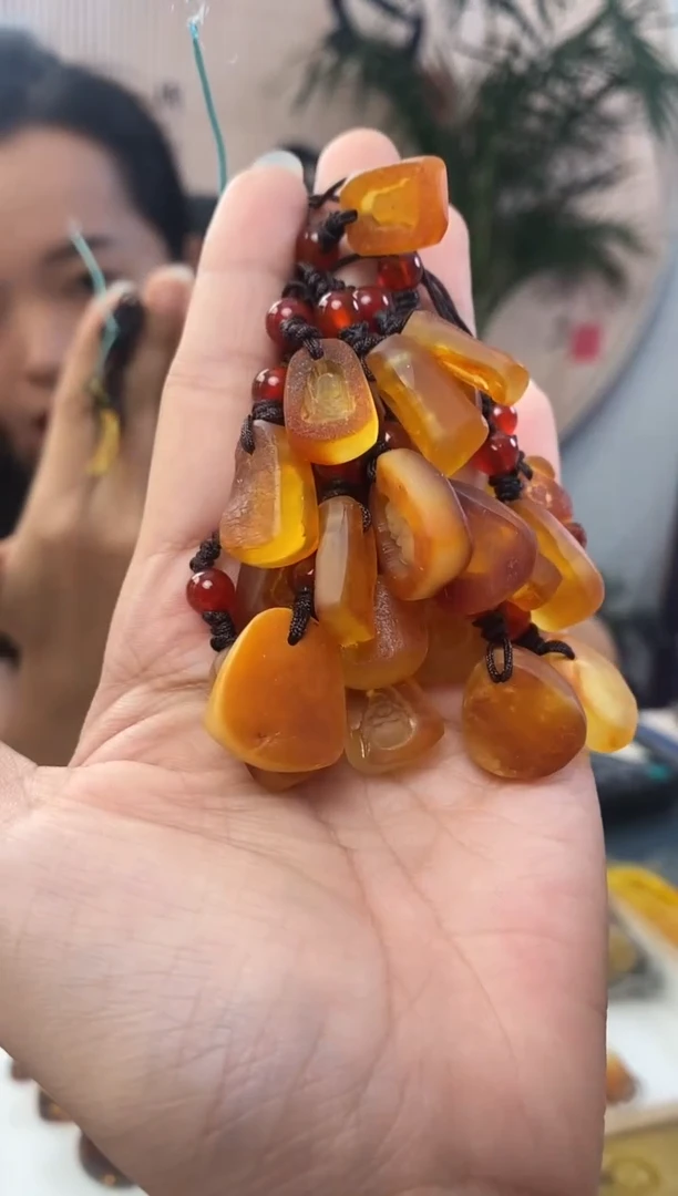 未镶嵌琥珀裸石天然琥珀蜜蜡多样性发一