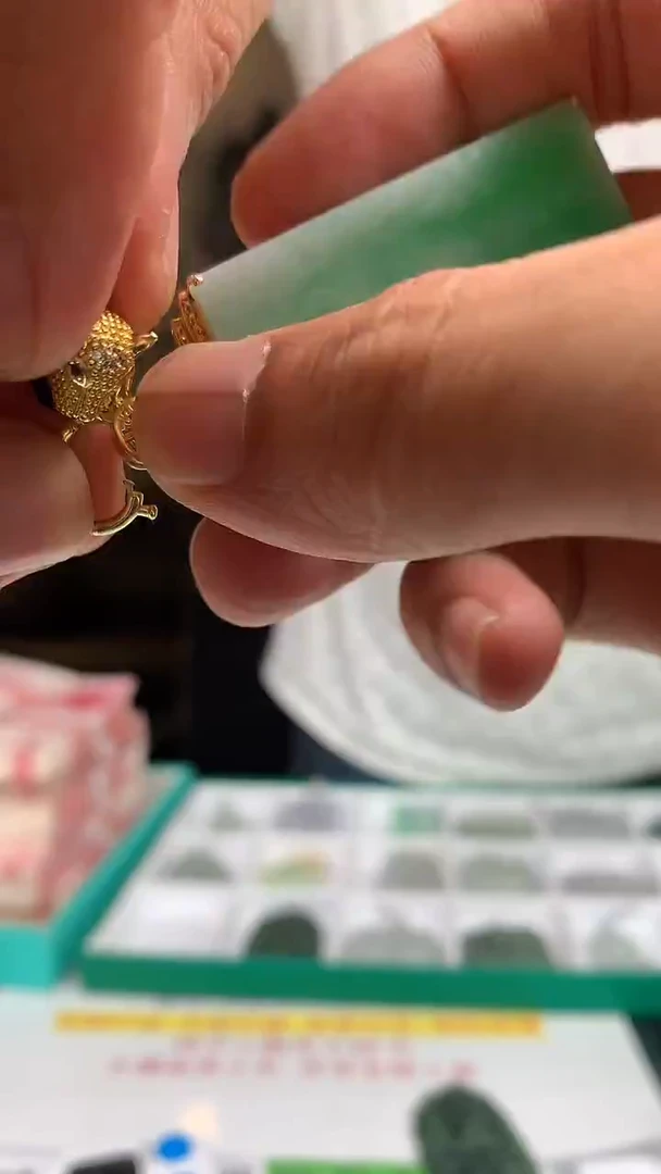 未镶嵌定制翡翠太*HY103969