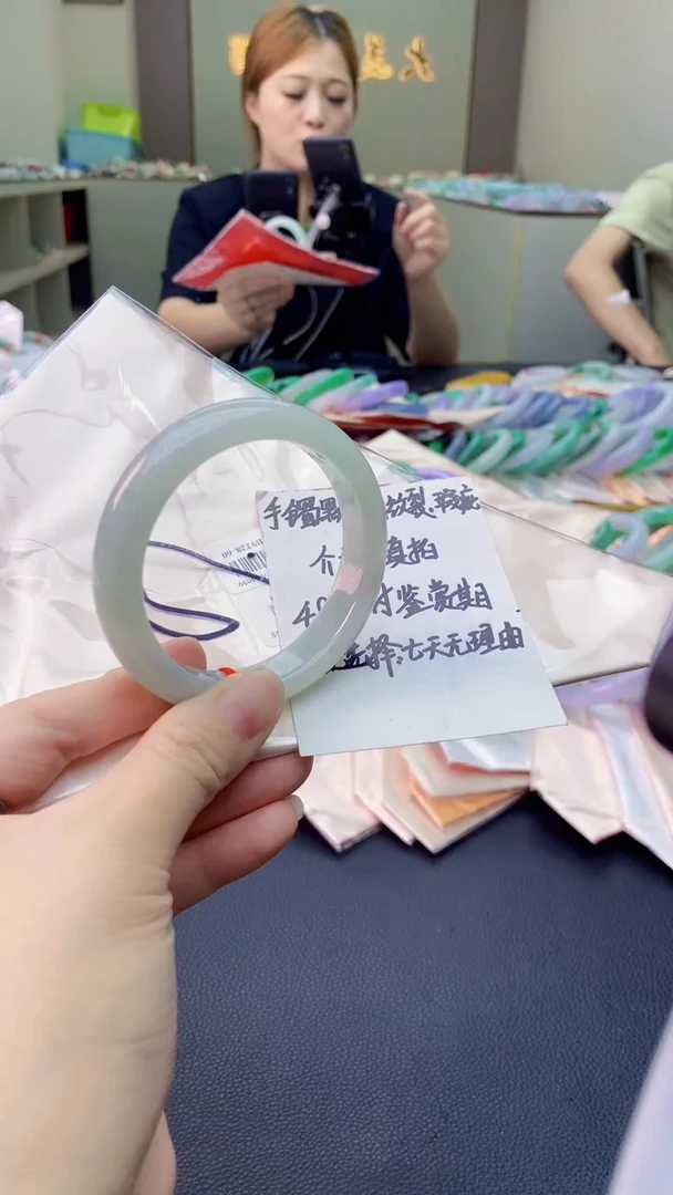 翡翠手镯未镶嵌1002589758