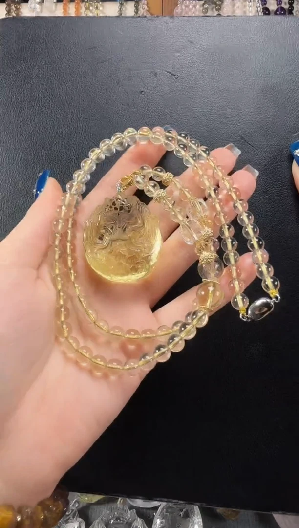 颈饰未镶嵌水晶黄修行狐