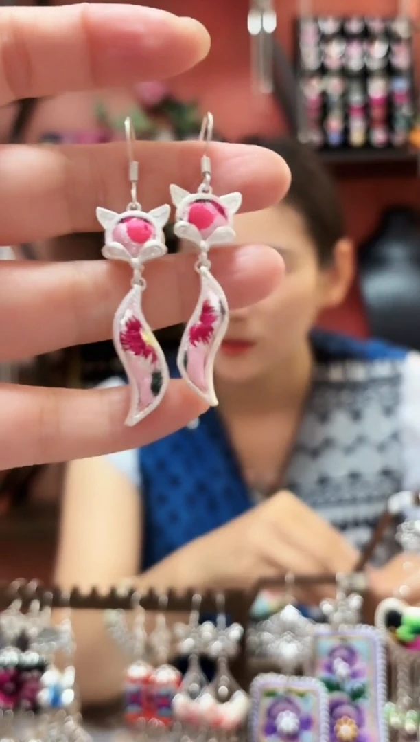 织绣云织谣民族风精美饰品63