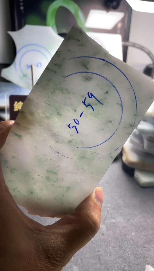 未镶嵌翡翠定制翡翠翡翠