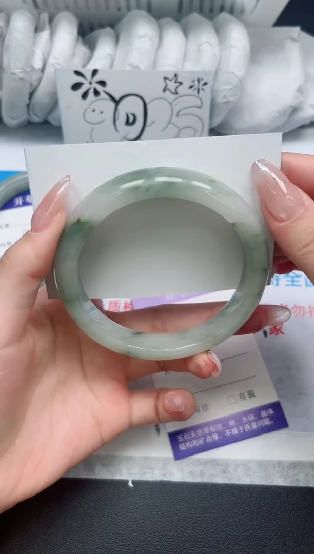 【闪购商品】石英质玉手镯未镶嵌112