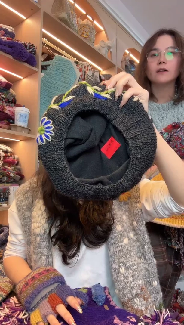 羊毛华****️百羊毛贝雷帽A496