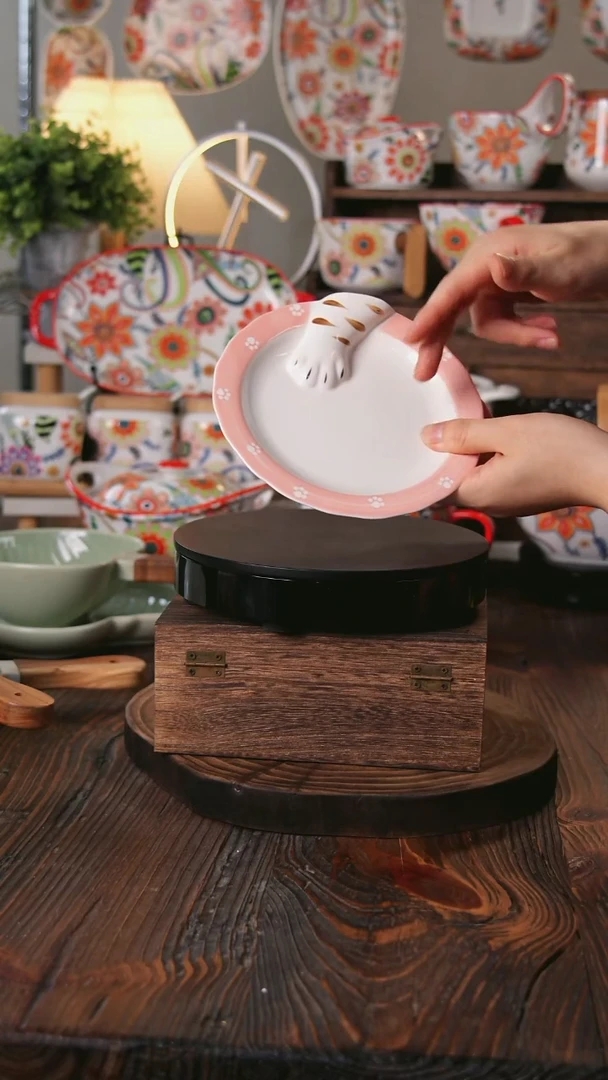 盘猫爪早餐餐盘盘子高颜值陶瓷釉下彩ins可爱菜盘浮雕家用餐具品