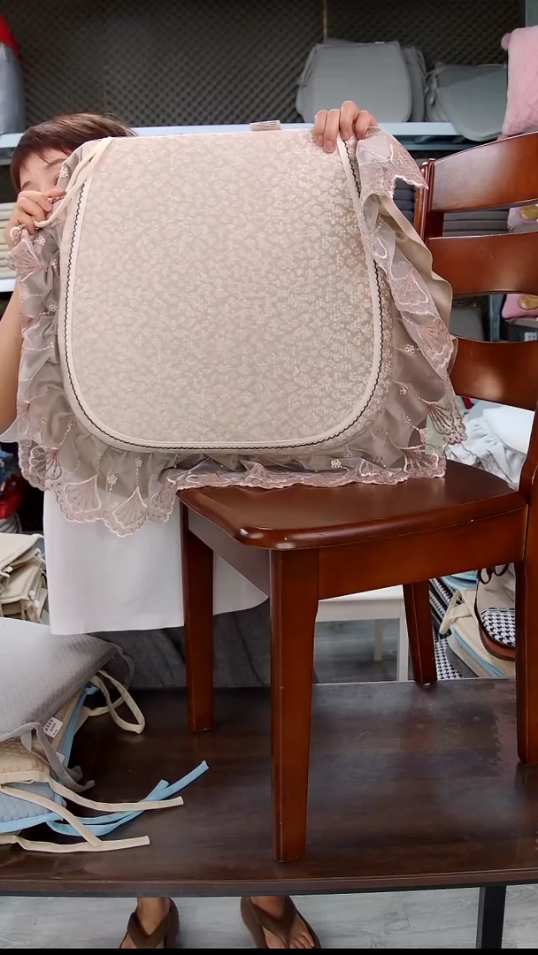 布布布新品6个咖色满天星坐垫