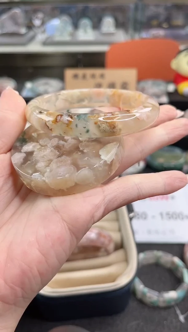 未镶嵌手镯石英质玉尘*丷圈口（赠品镯心）