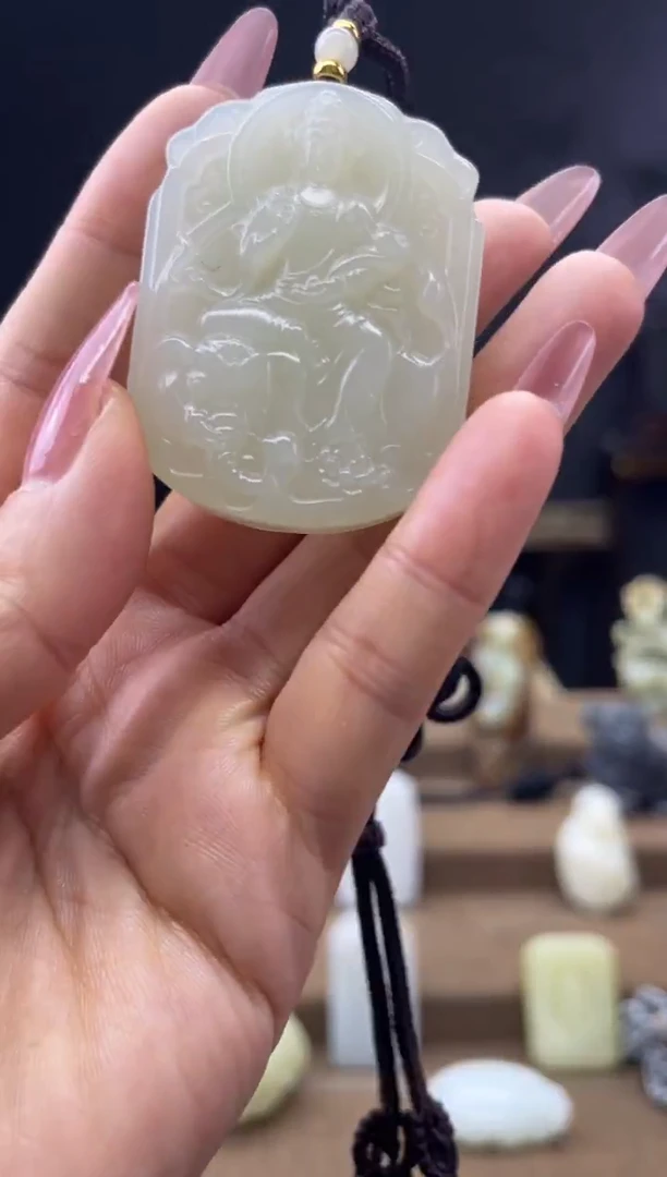 颈饰未镶嵌和田玉1