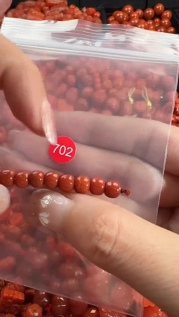 颈饰未镶嵌南红玛瑙1