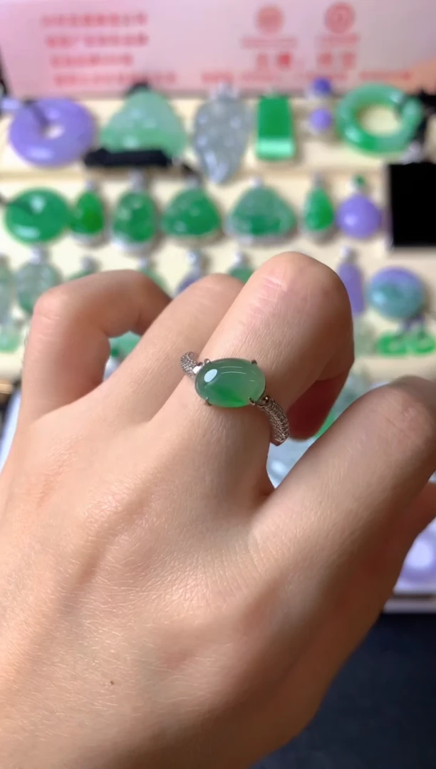 银S925镶嵌戒指翡翠见*端戒指