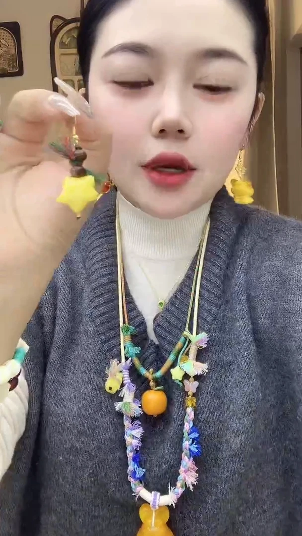 砖雕大喜喜时尚穿搭饰品