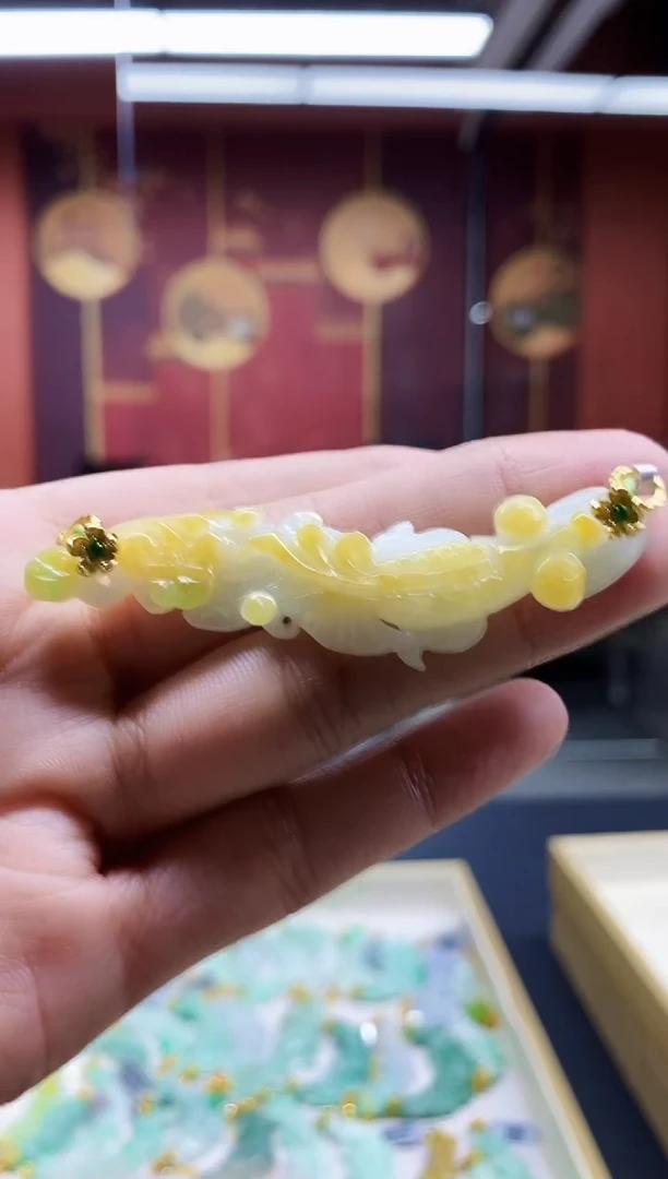 颈饰未镶嵌翡翠吊坠