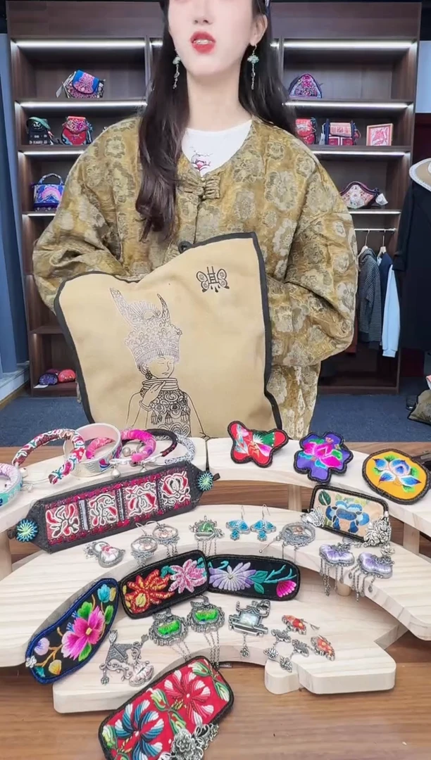 织绣A196蒙阿苏苗绣传承店