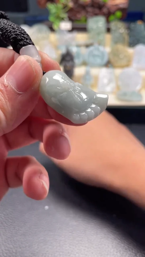 颈饰未镶嵌翡翠12/26/069