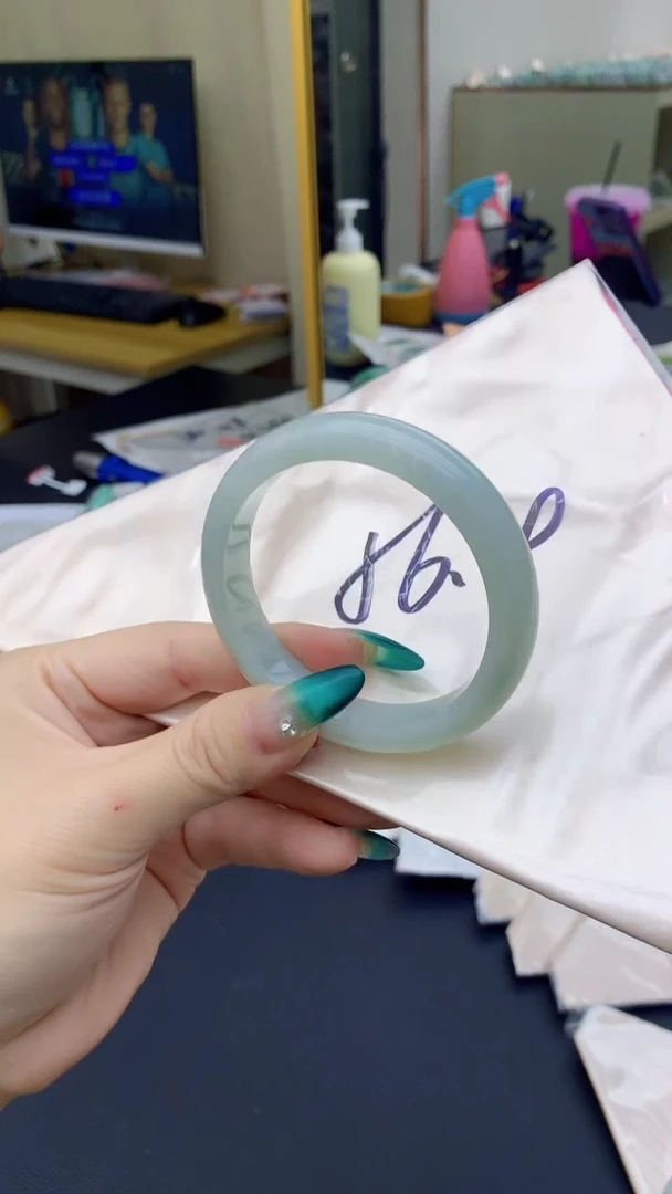 【闪购商品】翡翠手镯未镶嵌0296916545