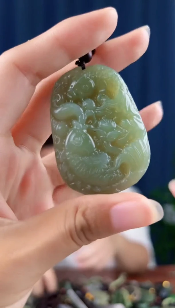 未镶嵌和田玉挂件拍一发一，多样性发货