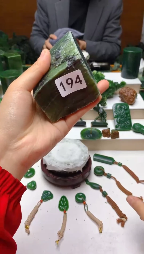 未镶嵌和田玉珠宝半成品1