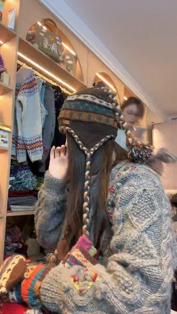 羊毛百羊毛咖色大辫子护耳帽