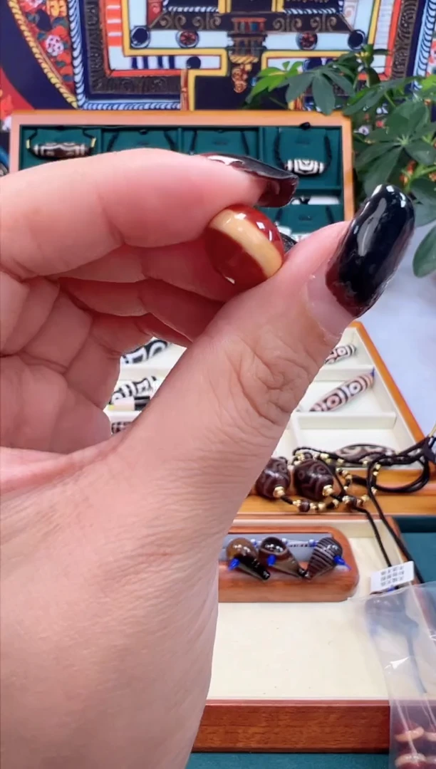 玛瑙/玉髓（覆膜）颈饰未镶嵌16.（微瑕随机发货）