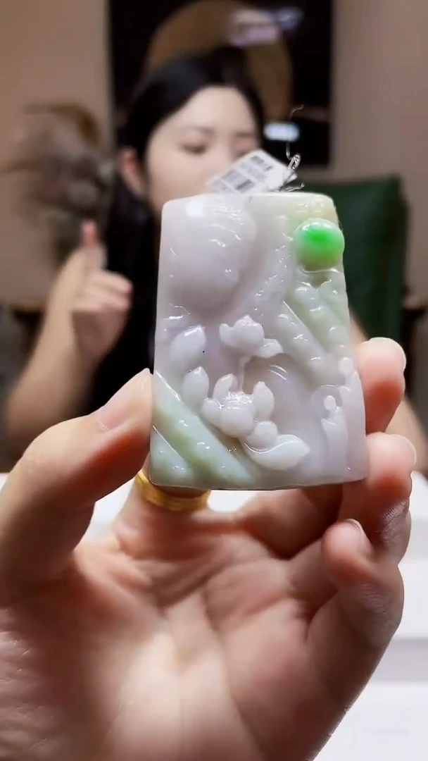 未镶嵌定制翡翠吊坠89