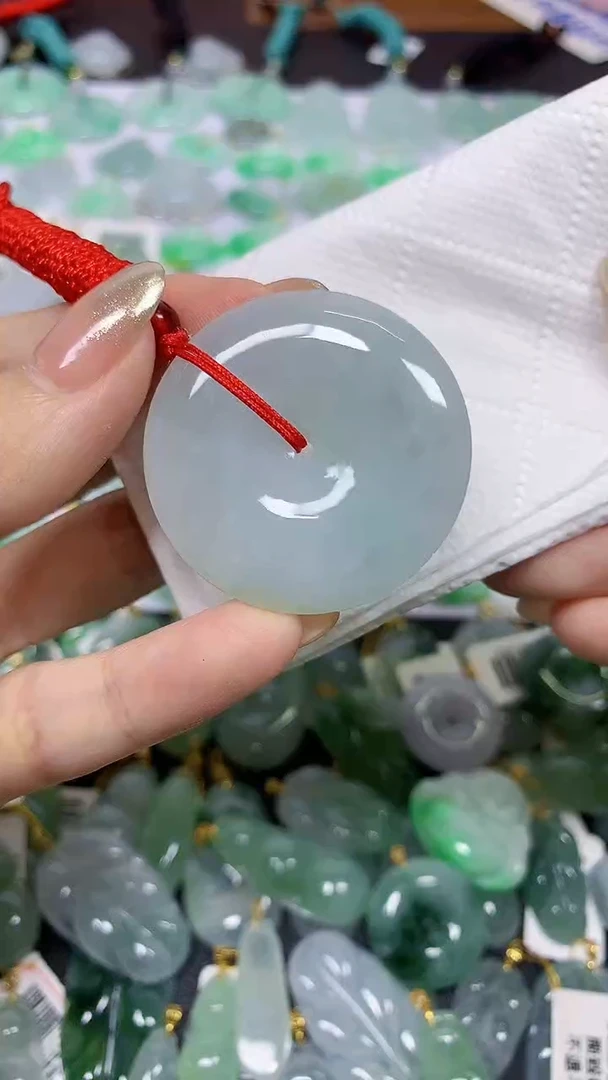 颈饰未镶嵌翡翠天然翡翠A货