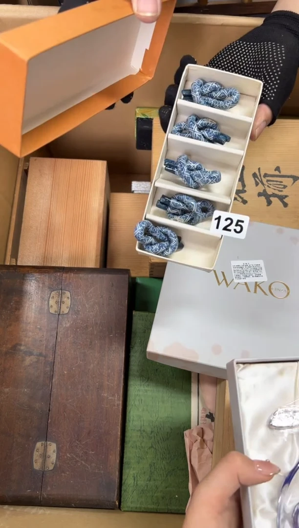 定制勵****人+125中古商品谨慎参拍