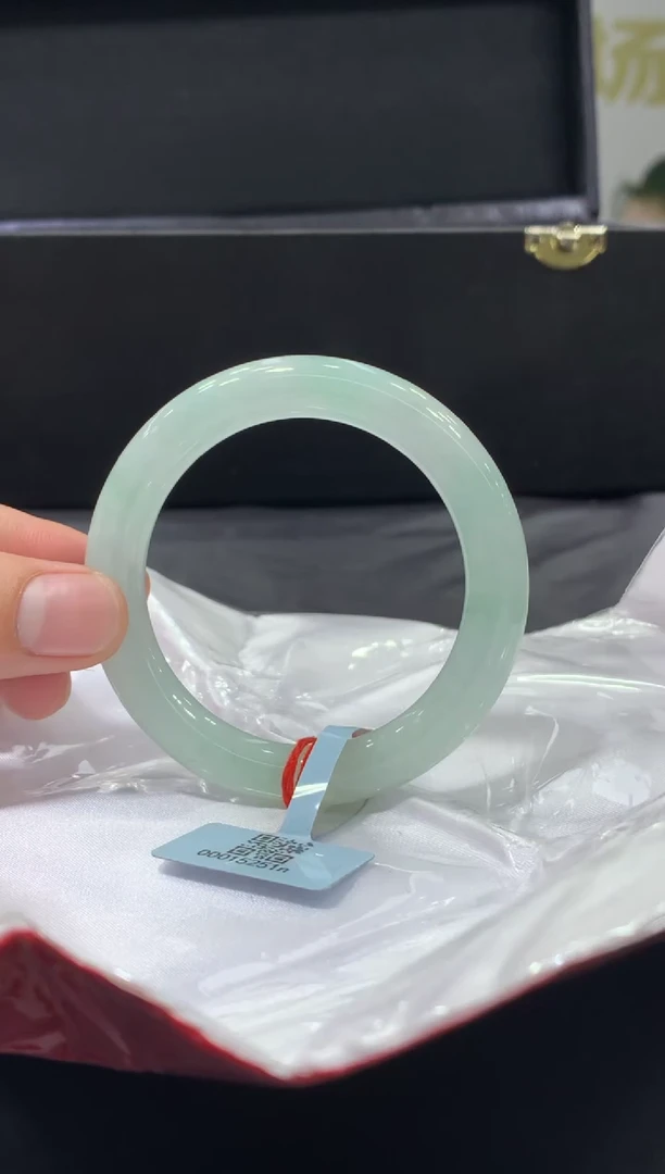 未镶嵌手镯翡翠翡翠手镯