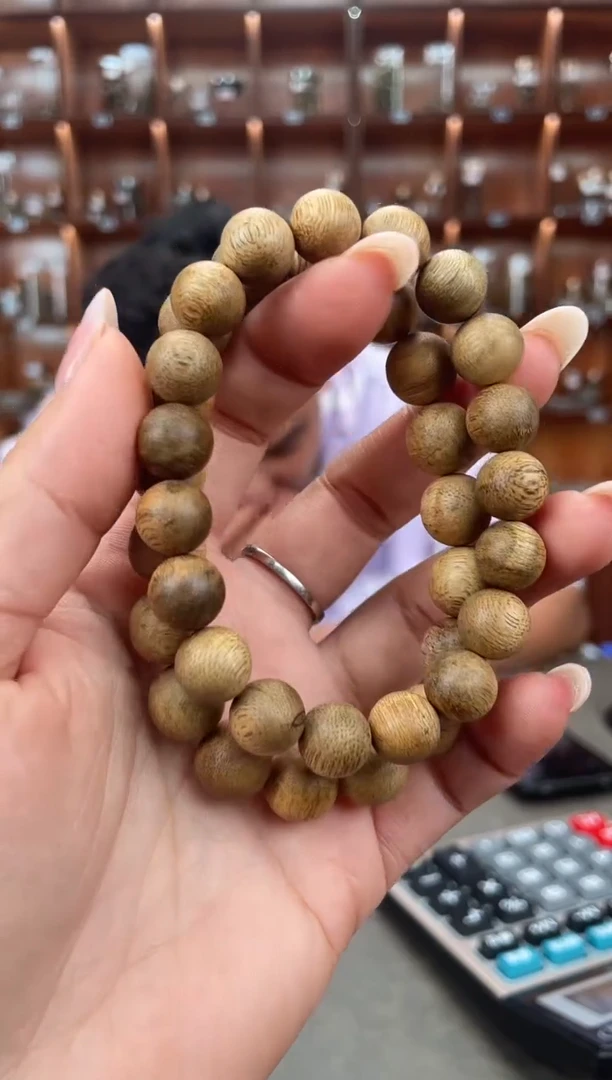 【闪购商品】沉香手串83号越南芽庄多样性发一条