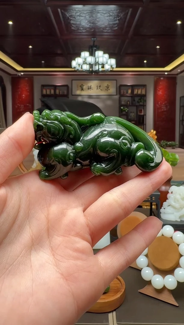 未镶嵌和田玉挂件by