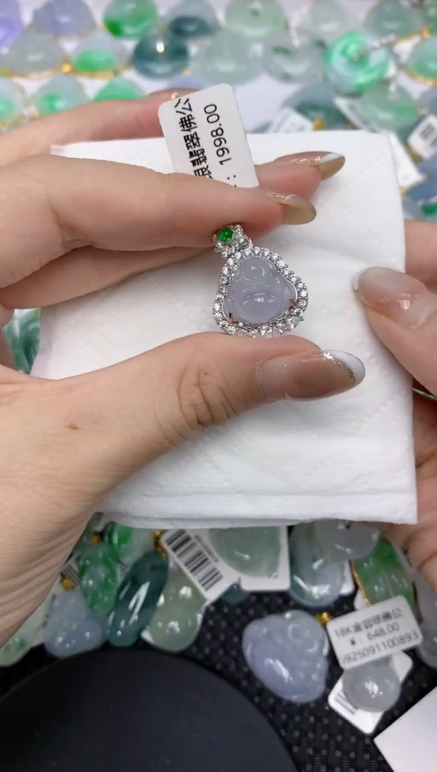 颈饰银S925镶嵌翡翠1111111